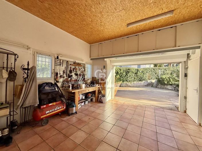 Image No.31-4 Bed House for sale