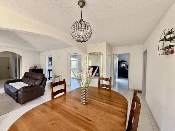 Image No.5-4 Bed House for sale