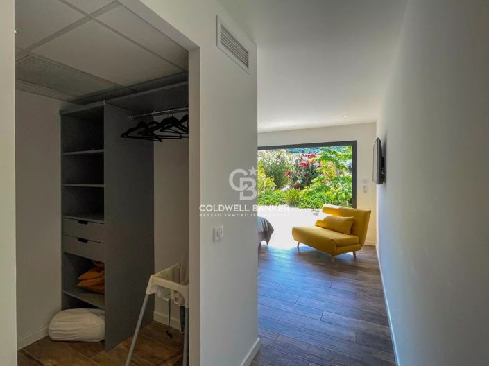 Image No.11-4 Bed House for sale