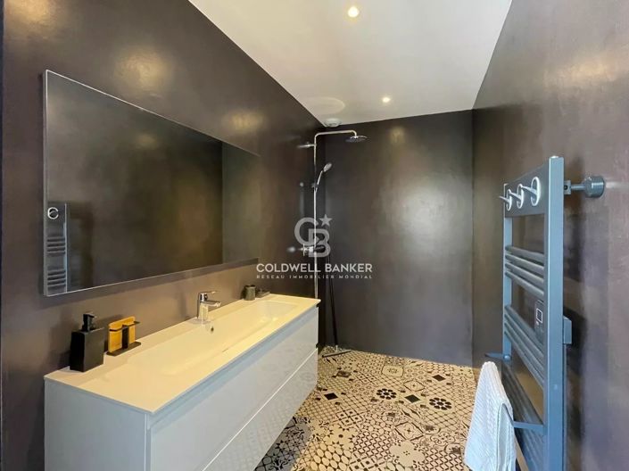 Image No.13-4 Bed House for sale