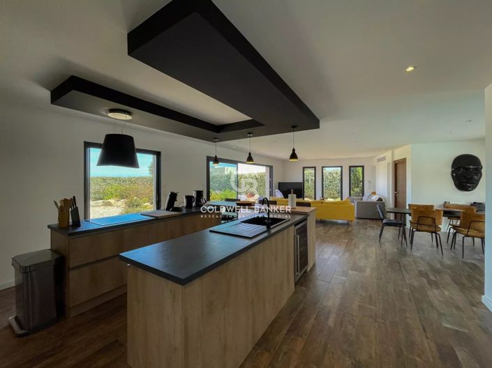 Image No.5-4 Bed House for sale