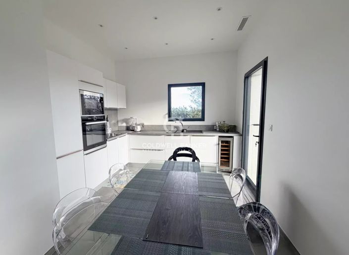 Image No.8-Apartment for sale