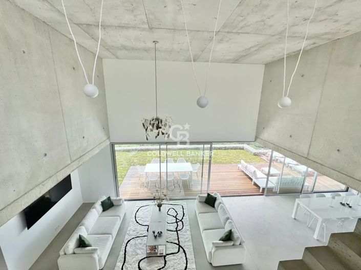 Image No.8-House for sale