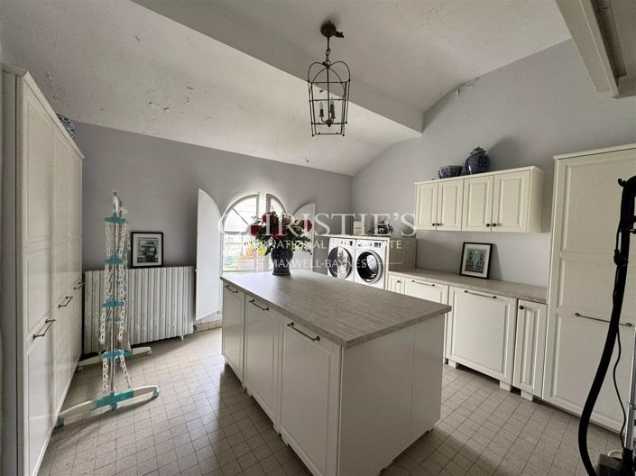 Image No.18-4 Bed House for sale