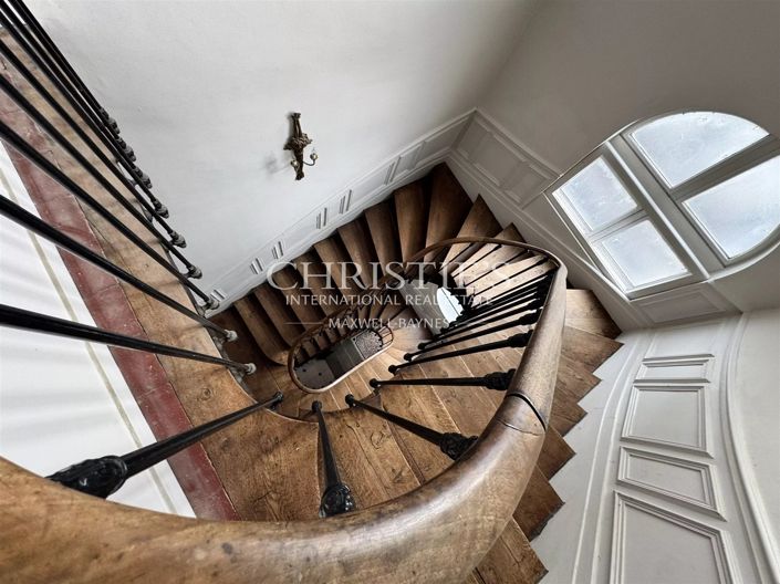 Image No.26-4 Bed House for sale