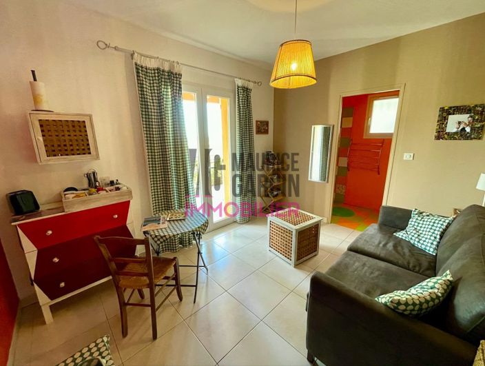 Image No.12-4 Bed Property for sale