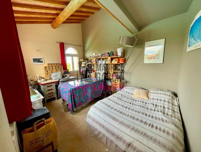 Image No.14-4 Bed Property for sale