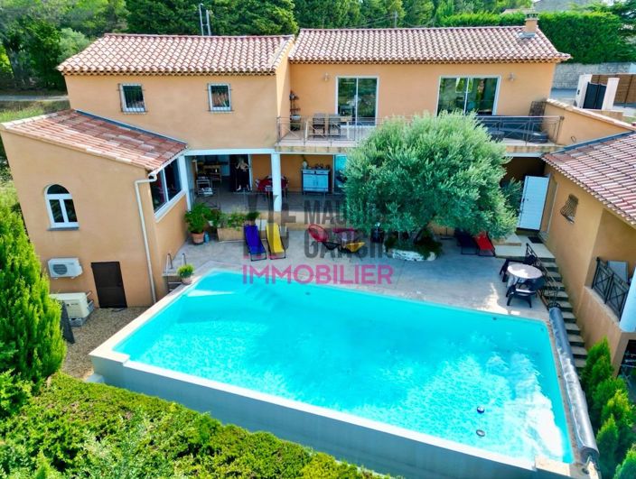 Image No.2-4 Bed Property for sale