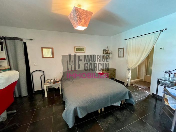 Image No.9-4 Bed Property for sale