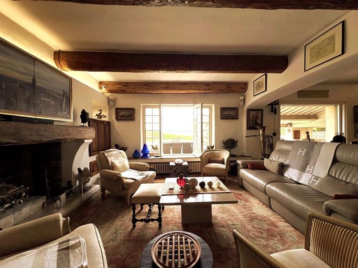Image No.6-6 Bed House for sale