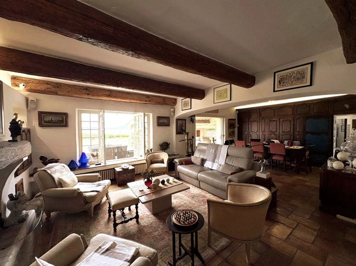 Image No.7-6 Bed House for sale
