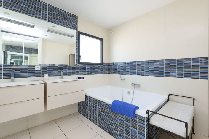 Image No.13-5 Bed House for sale