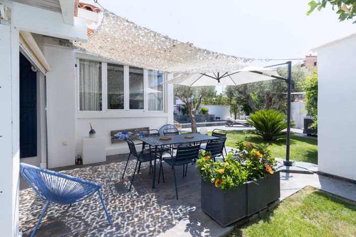 Image No.16-5 Bed House for sale