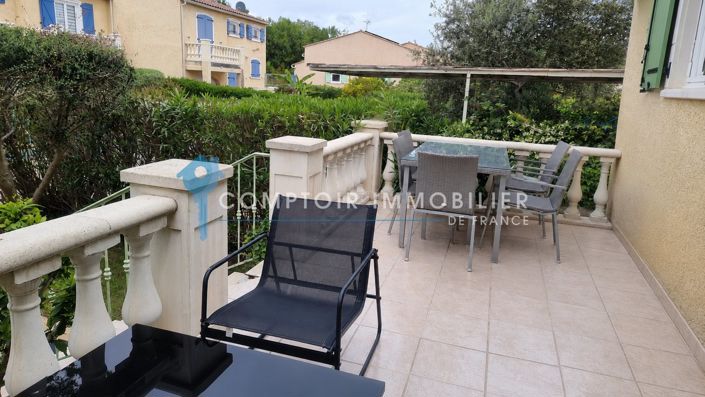 Image No.10-3 Bed House for sale
