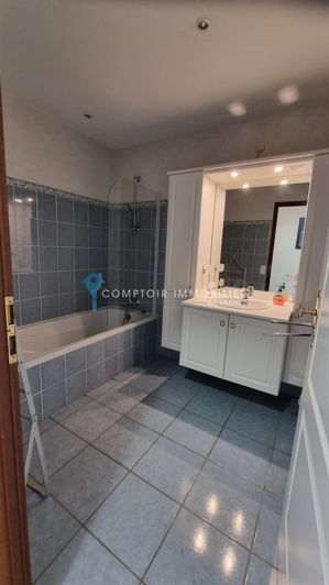 Image No.6-3 Bed House for sale