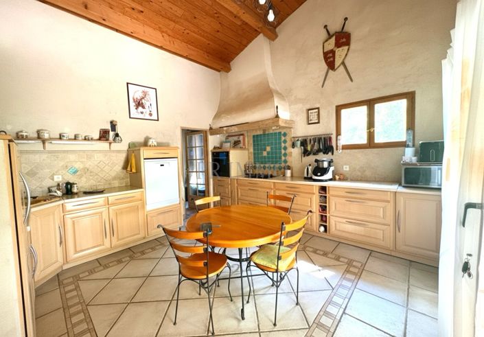 Image No.4-4 Bed House for sale
