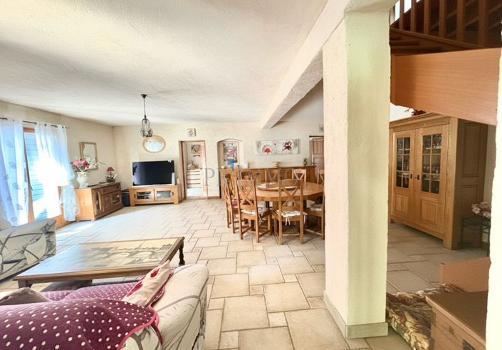 Image No.5-4 Bed House for sale