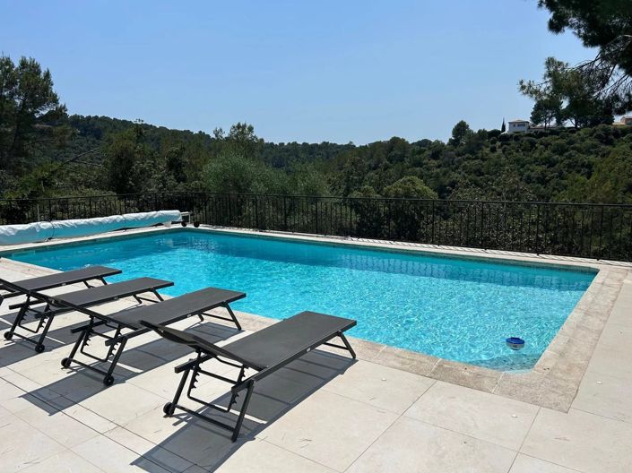 Image No.19-6 Bed House for sale