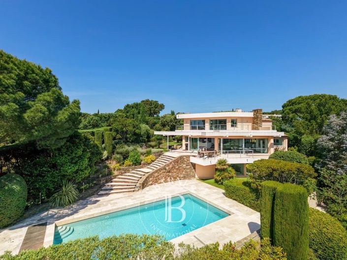 Image No.3-5 Bed House for sale