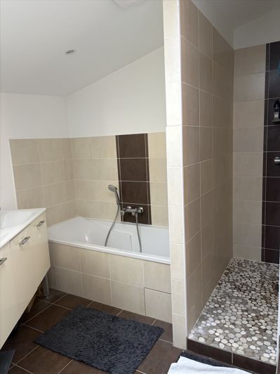 Image No.16-4 Bed House for sale