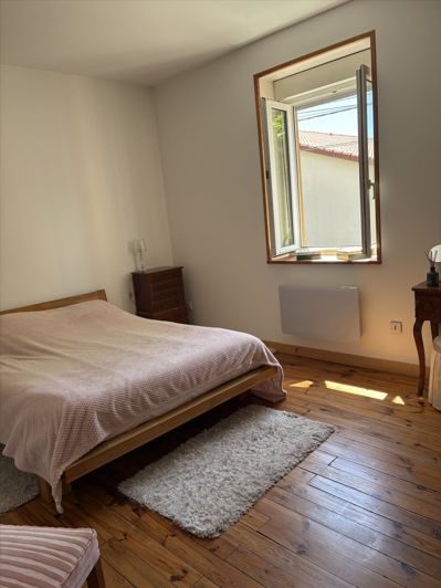 Image No.17-4 Bed House for sale