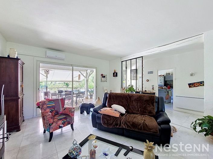 Image No.9-3 Bed House for sale