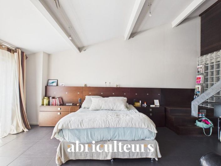 Image No.5-5 Bed House for sale