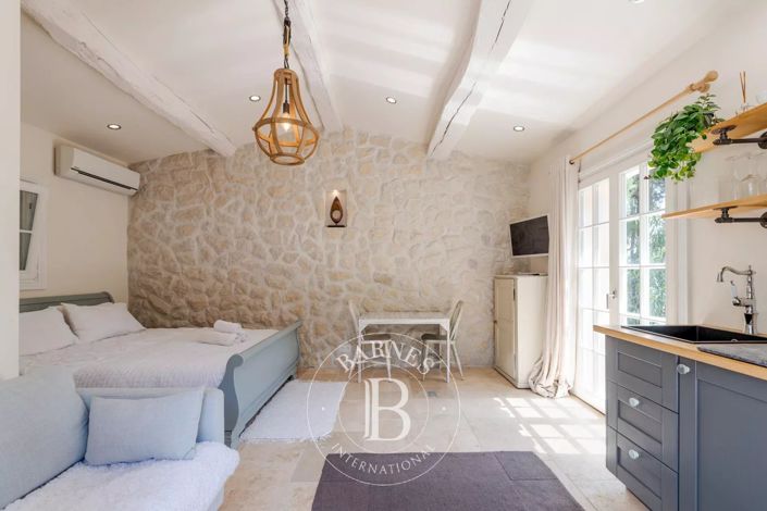 Image No.22-5 Bed House for sale