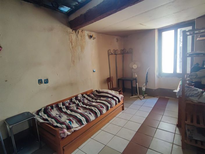 Image No.7-1 Bed House for sale
