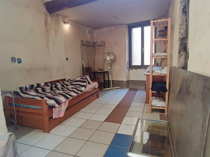 Image No.9-1 Bed House for sale