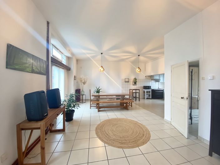 Image No.2-4 Bed House for sale
