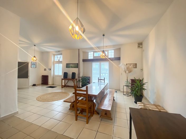 Image No.4-4 Bed House for sale