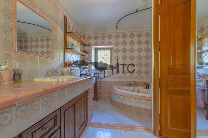 Image No.14-4 Bed House for sale