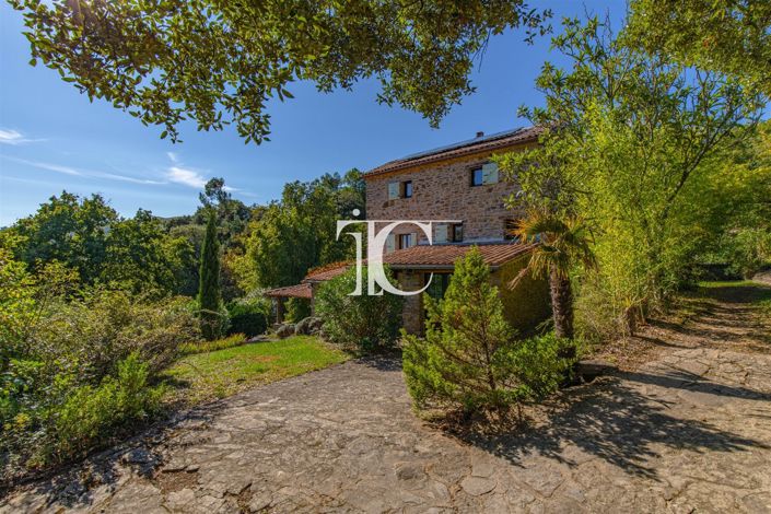Image No.27-4 Bed House for sale