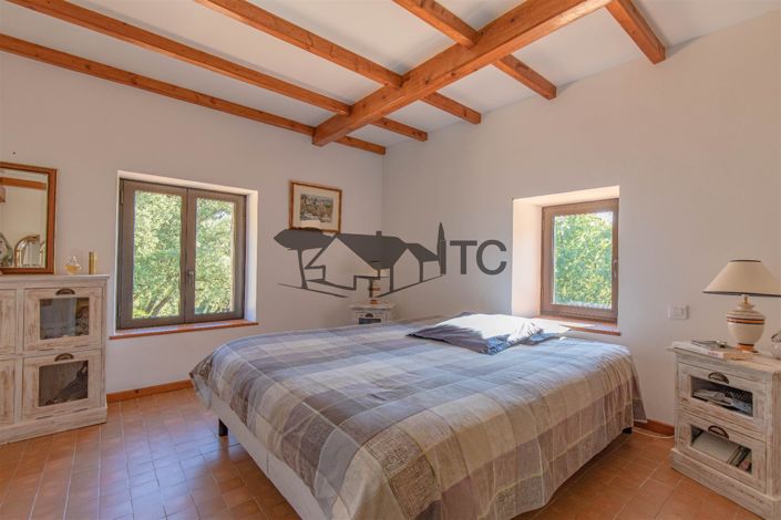 Image No.9-4 Bed House for sale