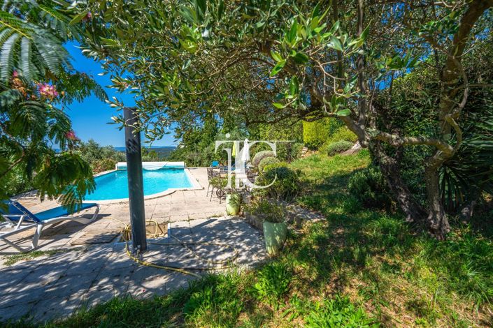 Image No.25-7 Bed House for sale