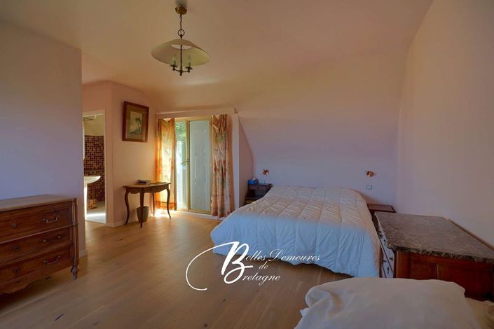 Image No.15-5 Bed House for sale