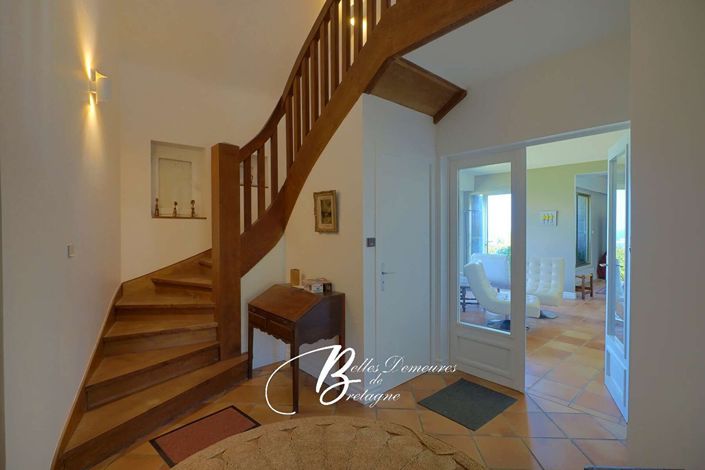 Image No.4-5 Bed House for sale