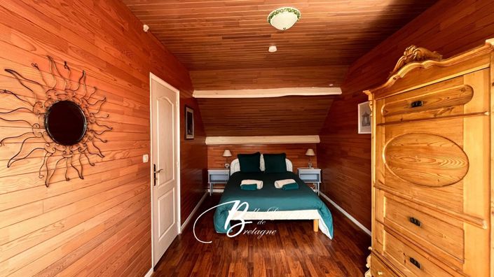 Image No.16-12 Bed House for sale