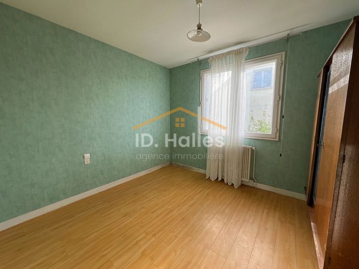 Image No.6-2 Bed House for sale