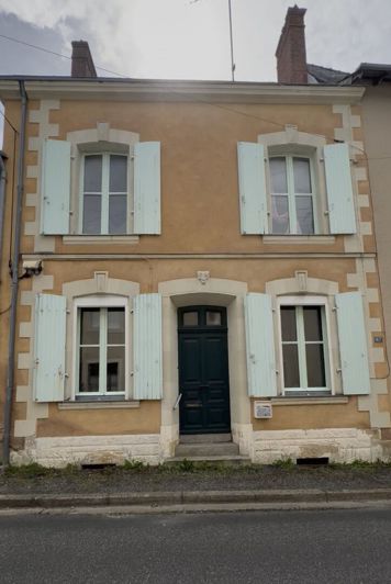 Image No.15-3 Bed House for sale