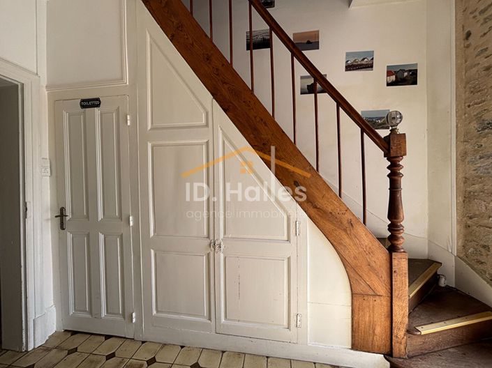 Image No.7-3 Bed House for sale