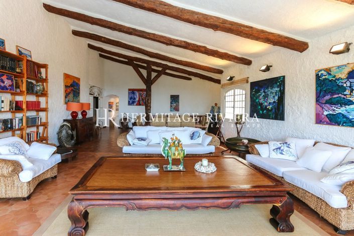 Image No.7-4 Bed House for sale
