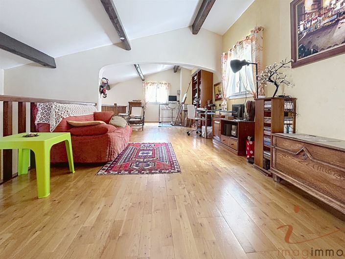 Image No.16-4 Bed House for sale