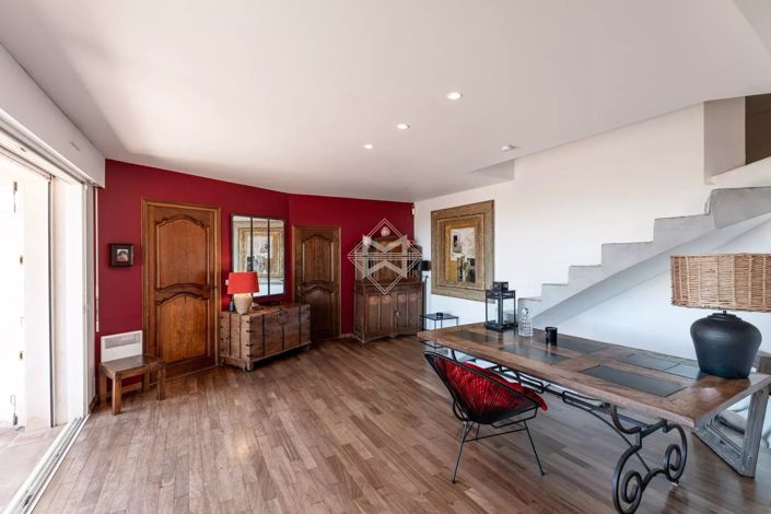Image No.11-4 Bed House for sale