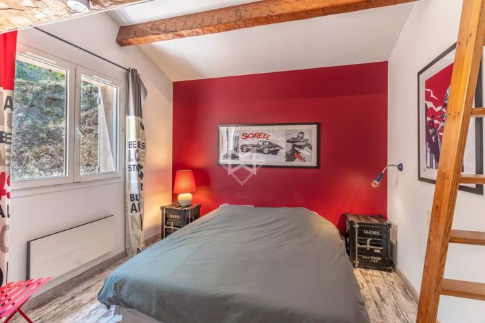 Image No.11-4 Bed House for sale