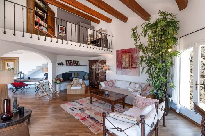 Image No.9-4 Bed House for sale