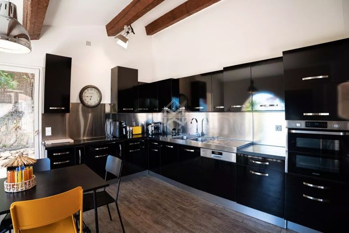 Image No.9-4 Bed House for sale