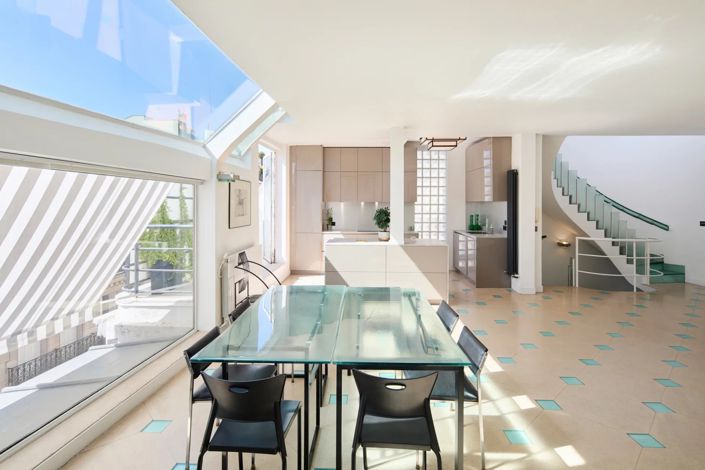 Image No.8-4 Bed Apartment for sale