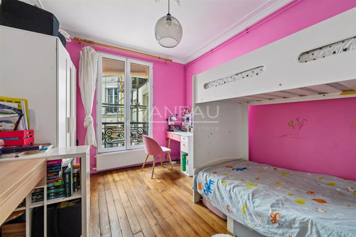 Image No.10-3 Bed Apartment for sale
